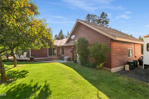 Tiny photo for 16191 Twin Drive, La Pine, OR 97739 (MLS # 220225480)