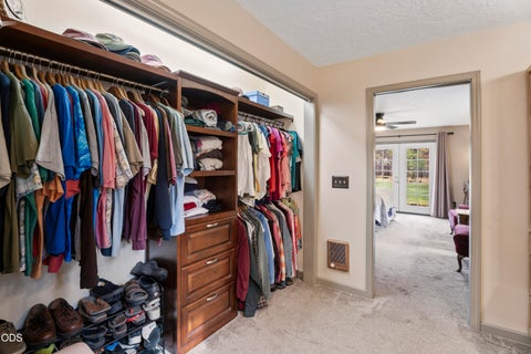 Tiny photo for 16191 Twin Drive, La Pine, OR 97739 (MLS # 220225480)