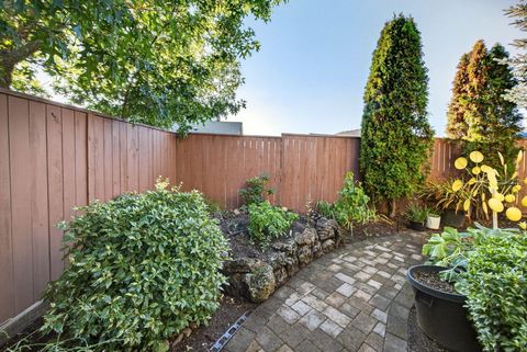 Tiny photo for 108 Oak Point Drive, Eagle Point, OR 97524 (MLS # 220210738)