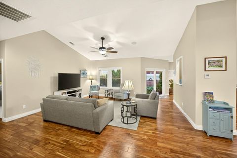 Tiny photo for 108 Oak Point Drive, Eagle Point, OR 97524 (MLS # 220210738)