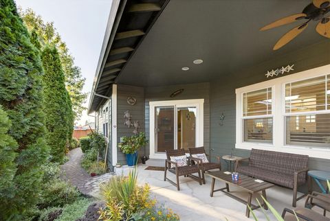 Tiny photo for 108 Oak Point Drive, Eagle Point, OR 97524 (MLS # 220210738)