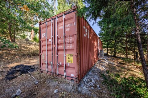 Tiny photo for 6534 Tunnel Loop Road, Grants Pass, OR 97526 (MLS # 220212517)