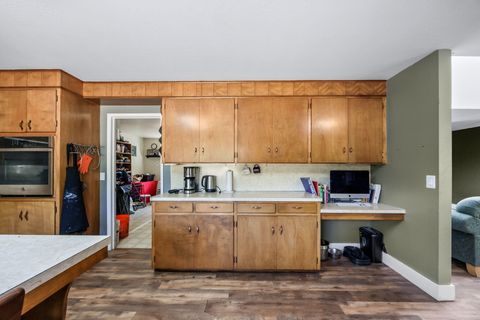 Tiny photo for 6534 Tunnel Loop Road, Grants Pass, OR 97526 (MLS # 220212517)