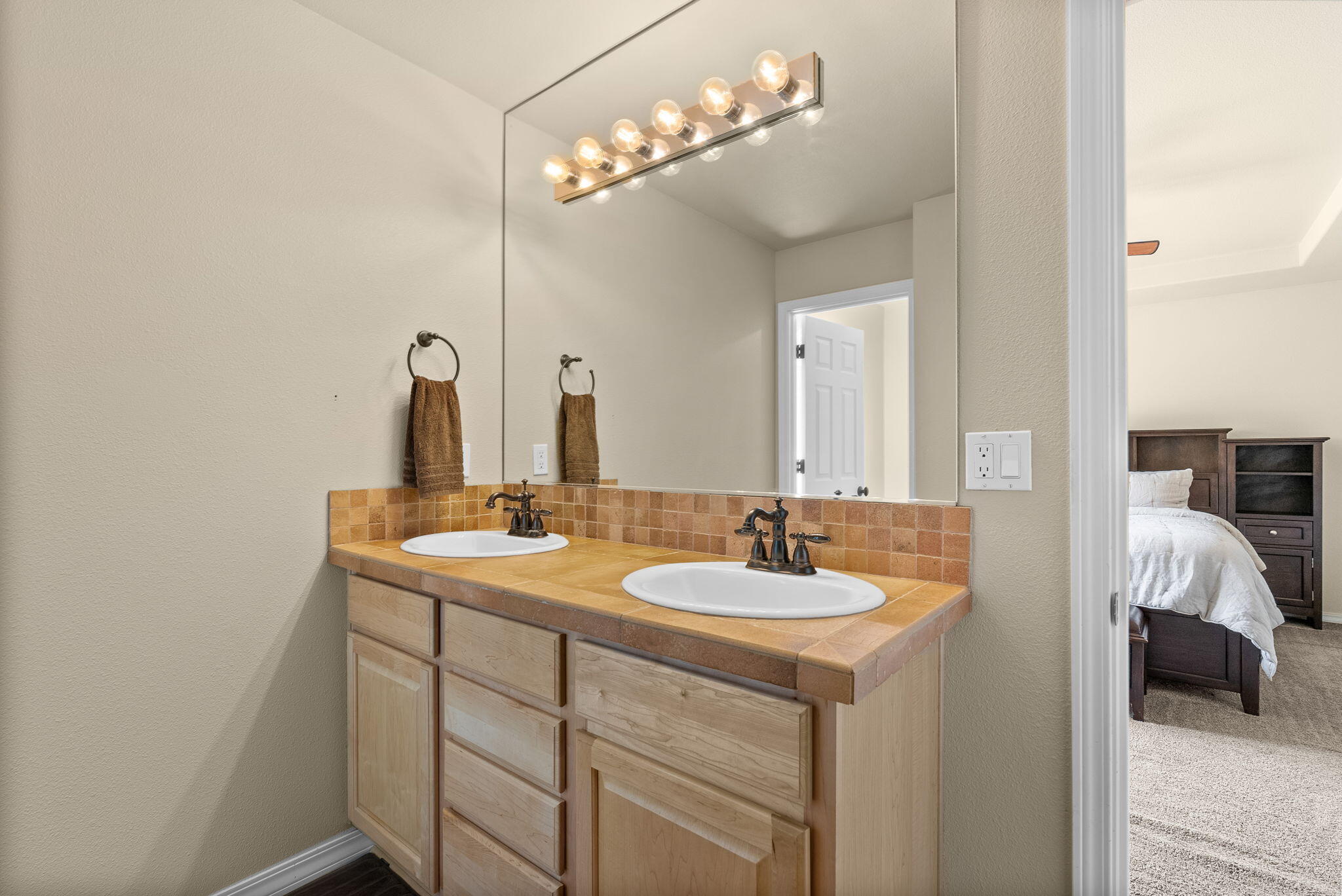 River Canyon Estates - Residential