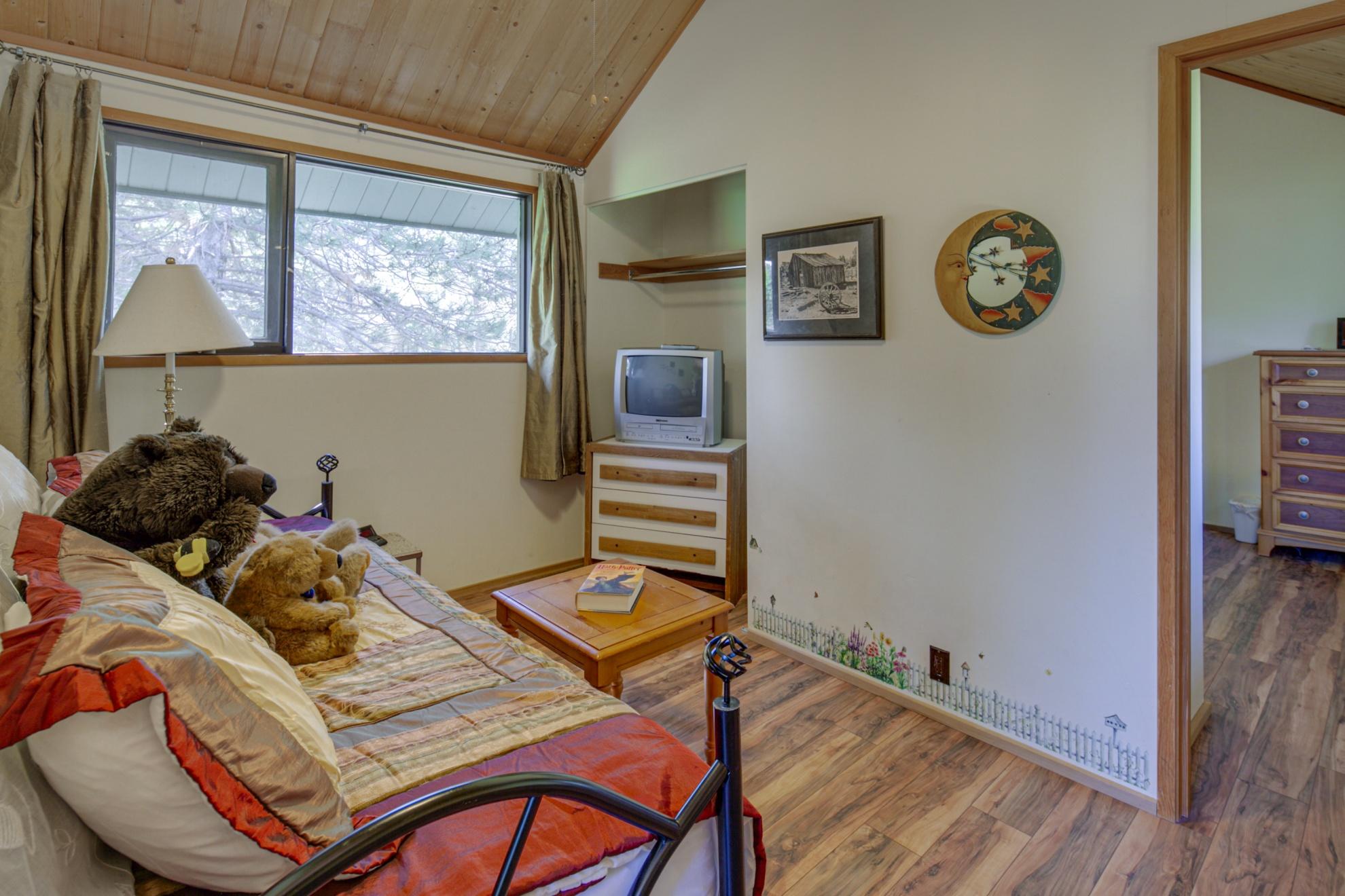 Ranch Cabins - Residential