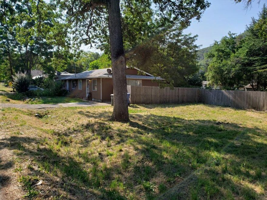 Great Investment Opportunity!! Hard to find multi-unit property at an affordable price! Each unit has two bedrooms and one bathroom. Property has been maintained well and includes a portion of a field  next door that provides additional possibilities. Get started on your real estate portfolio!