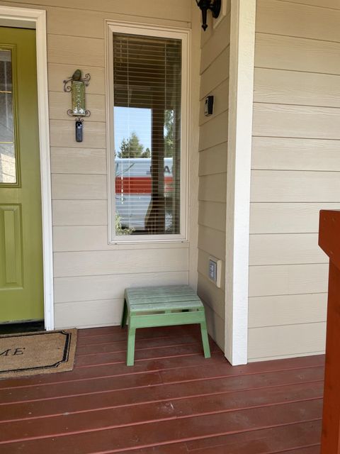 Tiny photo for 16691 Oakridge Place, La Pine, OR 97739 (MLS # 220213055)