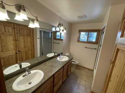 Tiny photo for 16691 Oakridge Place, La Pine, OR 97739 (MLS # 220213055)