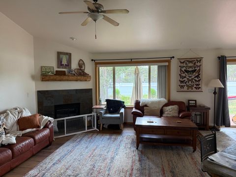 Tiny photo for 16691 Oakridge Place, La Pine, OR 97739 (MLS # 220213055)