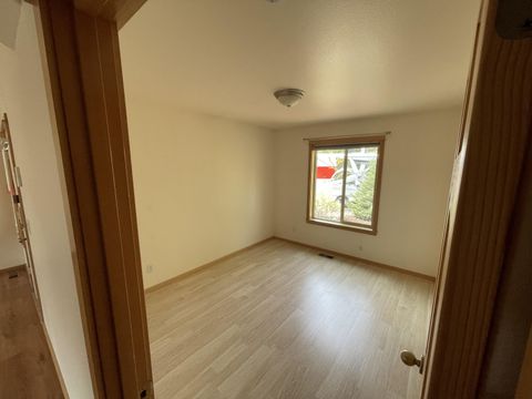 Tiny photo for 16691 Oakridge Place, La Pine, OR 97739 (MLS # 220213055)