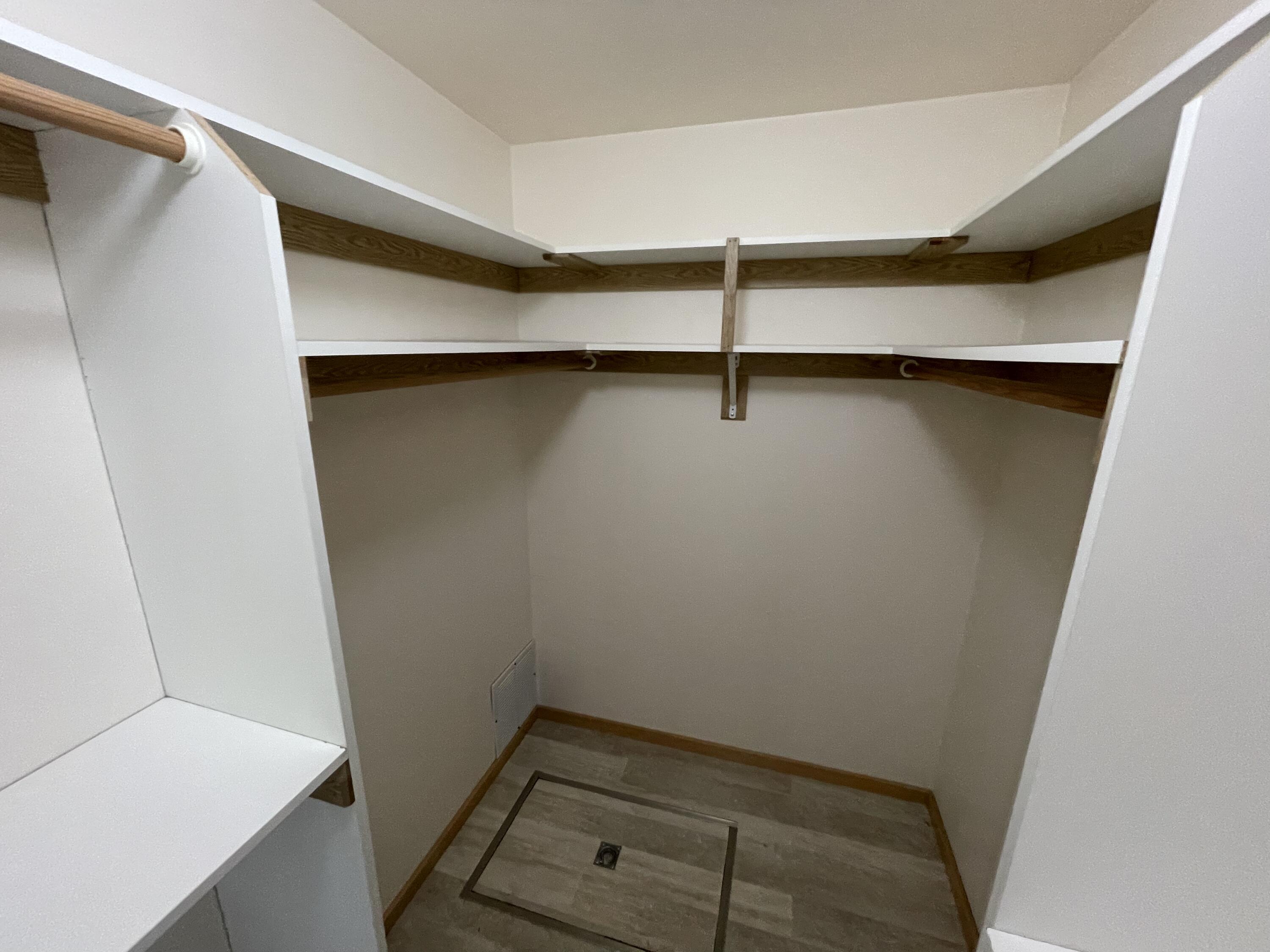 R&W Estates - Residential