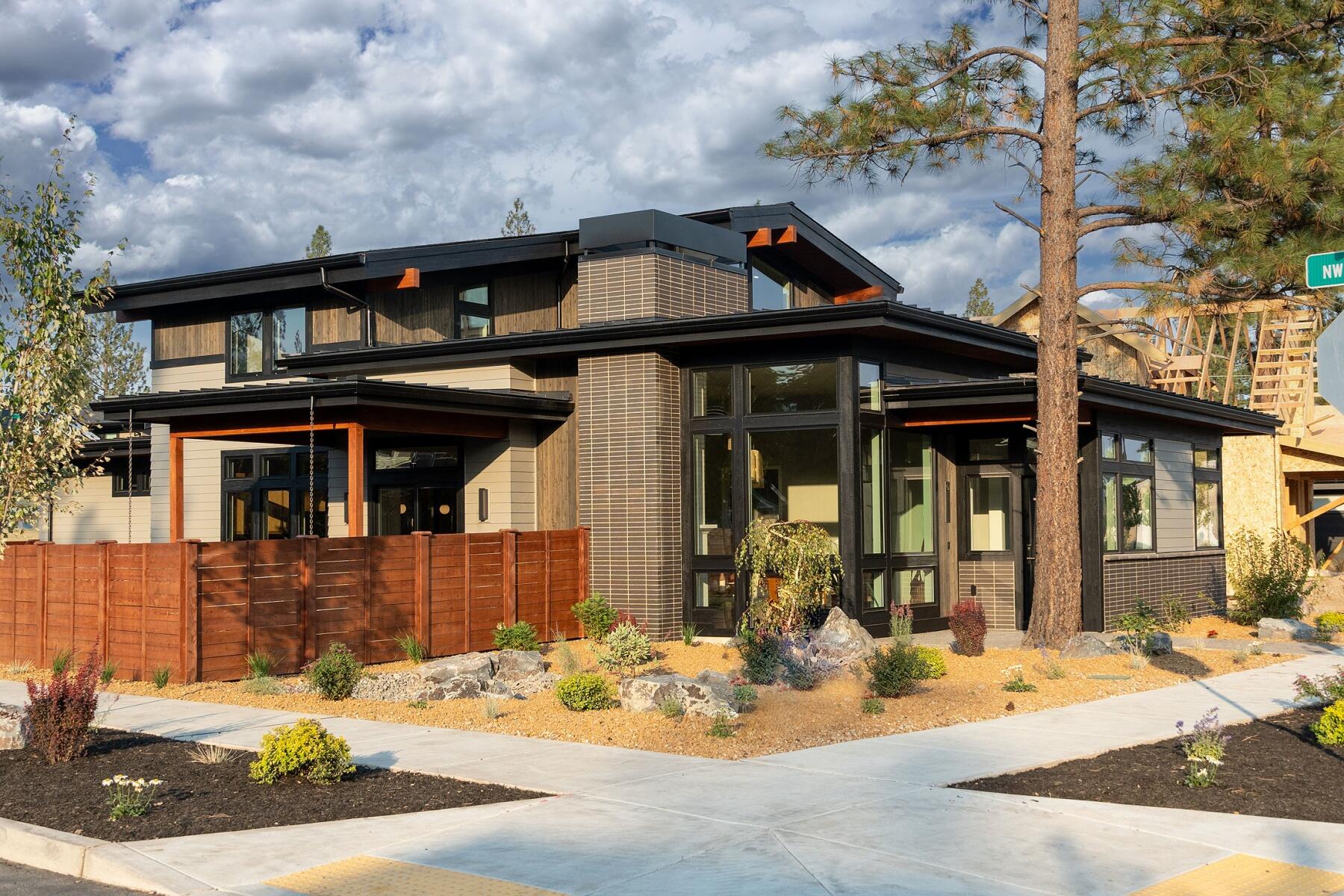 Discovery West Phase 3 - Residential