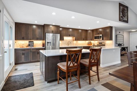 2240 NW Oak Court Redmond OR 97756