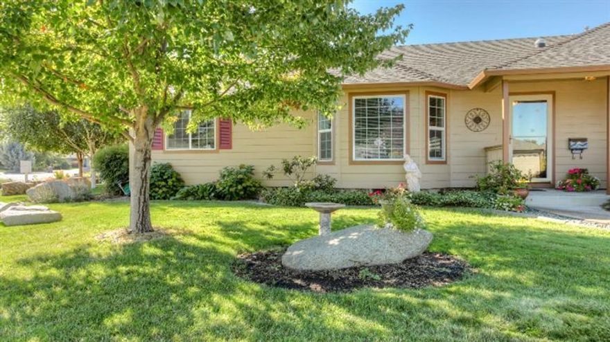 This single level 1702 sq.ft. home sits on .18 of an acre corner lot and has a very spacious feel to it both inside and out. Jared Ct is a quiet cul-de-sac with access to the city park at the end of the street. This is a special location being close to many great wineries with fabulous biking from the house. It is a quick drive to down town Phoenix or Talent, yet removed from the traffic. There is room for an R.V and a boat to the side and a well kept yard for sitting and entertaining. The are two patios accessible from the den and the master bedroom. Inside this beautifully cared for space are 3 bedrooms and 2 baths and many special touches. There are solar tubes in the hall and laundry room, the windows at the back have U.V protection tint, the dishwasher is new (kenmore) and the stove and fridge are hotpoint and in great condition. Vaulted ceilings in the master and living room add to the bright and expansive feel of this property.