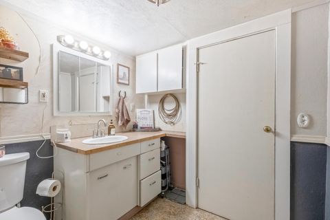 Tiny photo for 2555 SE Paulina Highway, Prineville, OR 97754 (MLS # 220221626)
