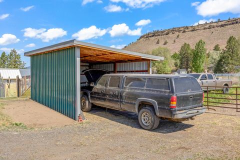 Tiny photo for 2555 SE Paulina Highway, Prineville, OR 97754 (MLS # 220221626)