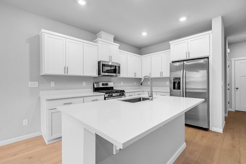 Tiny photo for 749 NW Upas Avenue, Redmond, OR 97756 (MLS # 220227229)