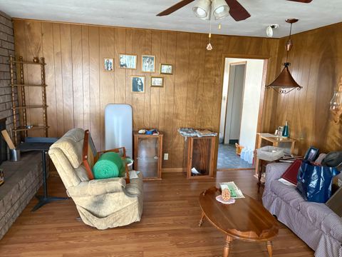 Tiny photo for 2051 Del Moro Street, Klamath Falls, OR 97601 (MLS # 220212789)