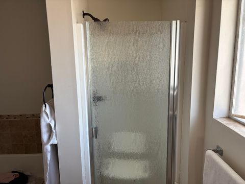 Tiny photo for 2051 Del Moro Street, Klamath Falls, OR 97601 (MLS # 220212789)