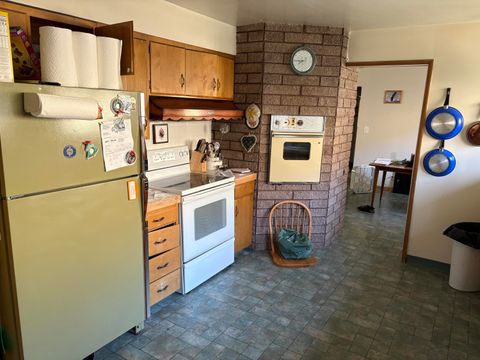 Tiny photo for 2051 Del Moro Street, Klamath Falls, OR 97601 (MLS # 220212789)