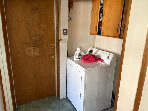 Tiny photo for 2051 Del Moro Street, Klamath Falls, OR 97601 (MLS # 220212789)