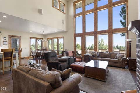 Tiny photo for 61576 SW Longview Street, Bend, OR 97702 (MLS # 220226826)