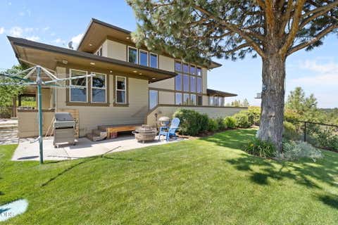 Tiny photo for 61576 SW Longview Street, Bend, OR 97702 (MLS # 220226826)