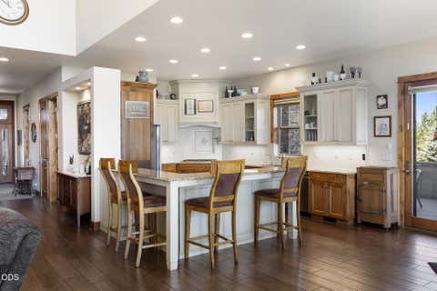 Tiny photo for 61576 SW Longview Street, Bend, OR 97702 (MLS # 220226826)