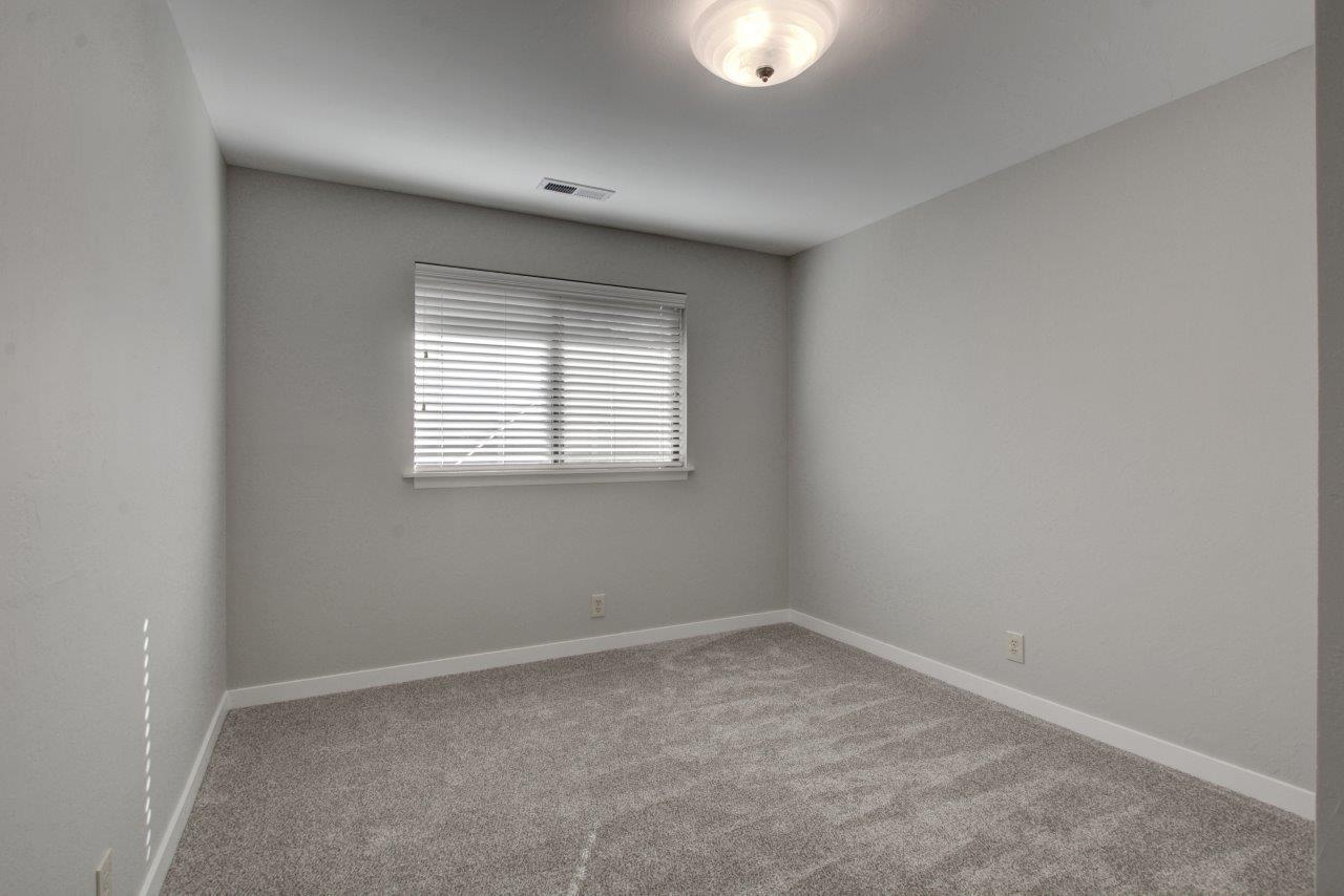 Country Club Manor - Residential