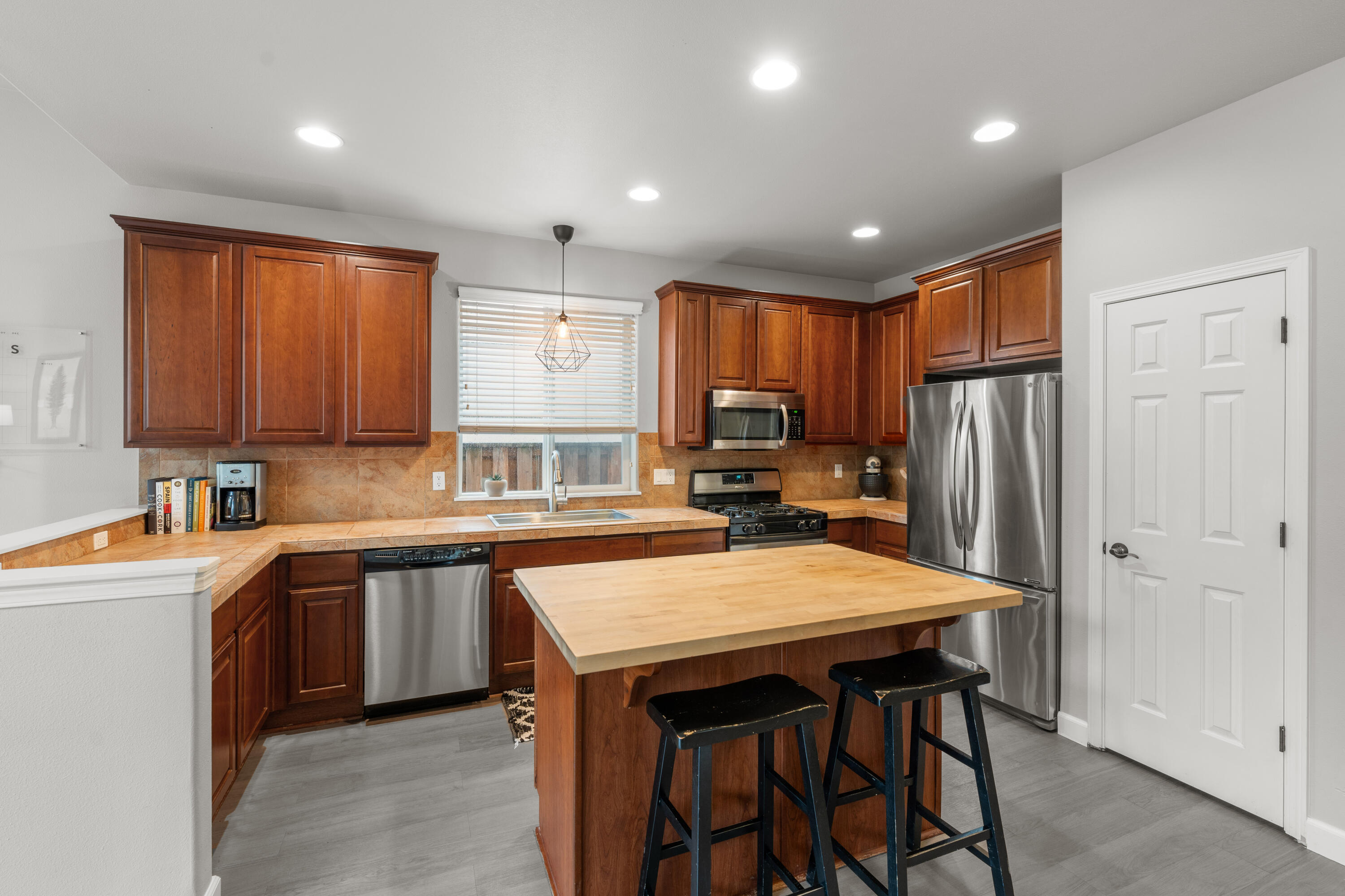 River Canyon Estates - Residential