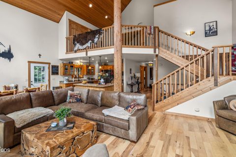 Tiny photo for 7608 Skycrest Drive, Klamath Falls, OR 97601 (MLS # 220224592)