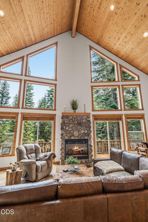 Tiny photo for 7608 Skycrest Drive, Klamath Falls, OR 97601 (MLS # 220224592)