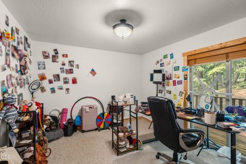 Tiny photo for 7608 Skycrest Drive, Klamath Falls, OR 97601 (MLS # 220224592)