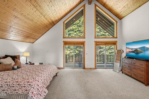 Tiny photo for 7608 Skycrest Drive, Klamath Falls, OR 97601 (MLS # 220224592)