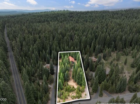 Tiny photo for 7608 Skycrest Drive, Klamath Falls, OR 97601 (MLS # 220224592)