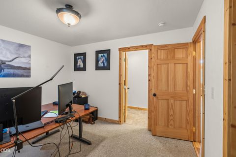 Tiny photo for 7608 Skycrest Drive, Klamath Falls, OR 97601 (MLS # 220224592)