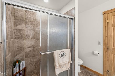 Tiny photo for 7608 Skycrest Drive, Klamath Falls, OR 97601 (MLS # 220224592)