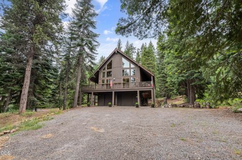 Tiny photo for 7608 Skycrest Drive, Klamath Falls, OR 97601 (MLS # 220224592)