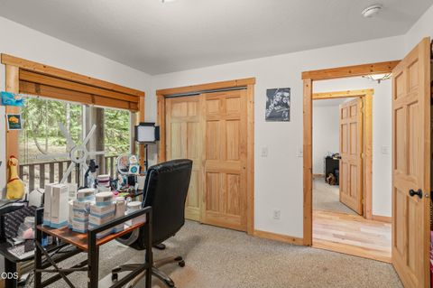 Tiny photo for 7608 Skycrest Drive, Klamath Falls, OR 97601 (MLS # 220224592)