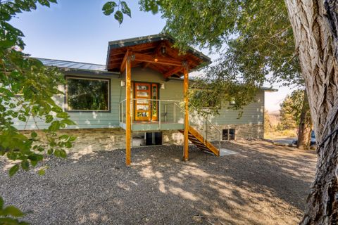 1585 NW 59th Street Redmond OR 97756