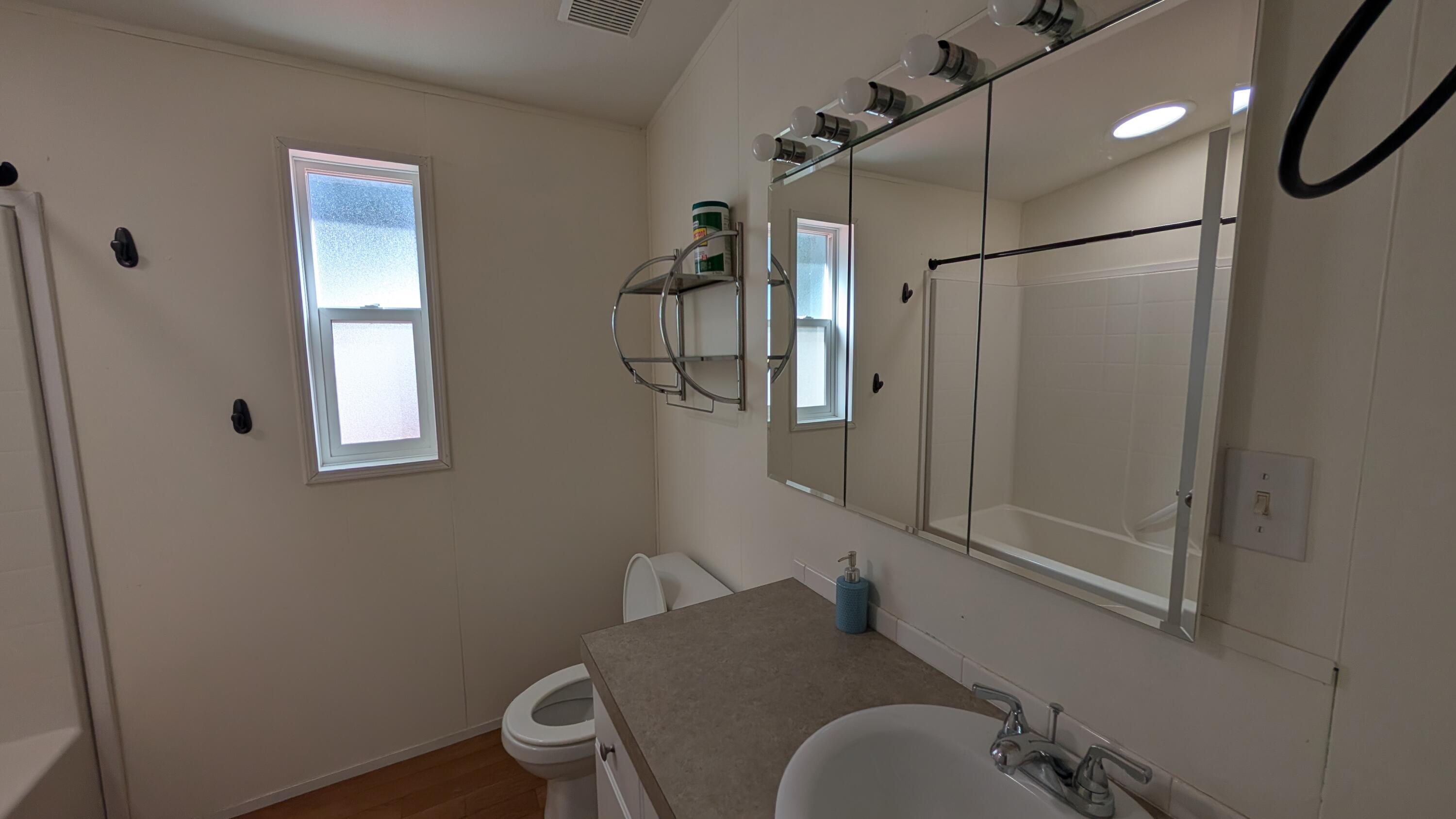 Round Lake Estates - Residential