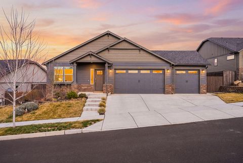 2428 SW 43rd Place Redmond OR 97756