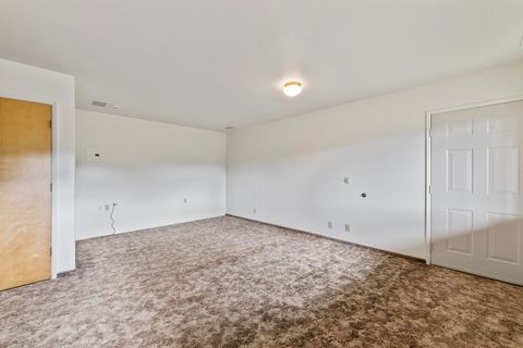 Tiny photo for 10300 N Applegate Road, Grants Pass, OR 97527 (MLS # 220219317)