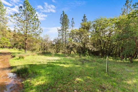 Tiny photo for 10300 N Applegate Road, Grants Pass, OR 97527 (MLS # 220219317)