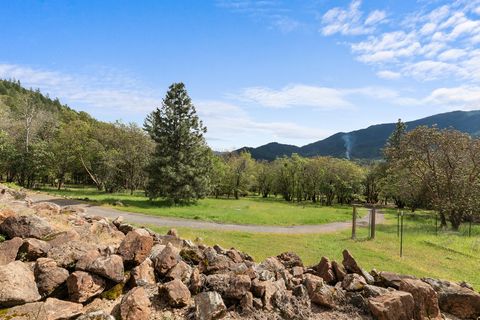 Tiny photo for 10300 N Applegate Road, Grants Pass, OR 97527 (MLS # 220219317)