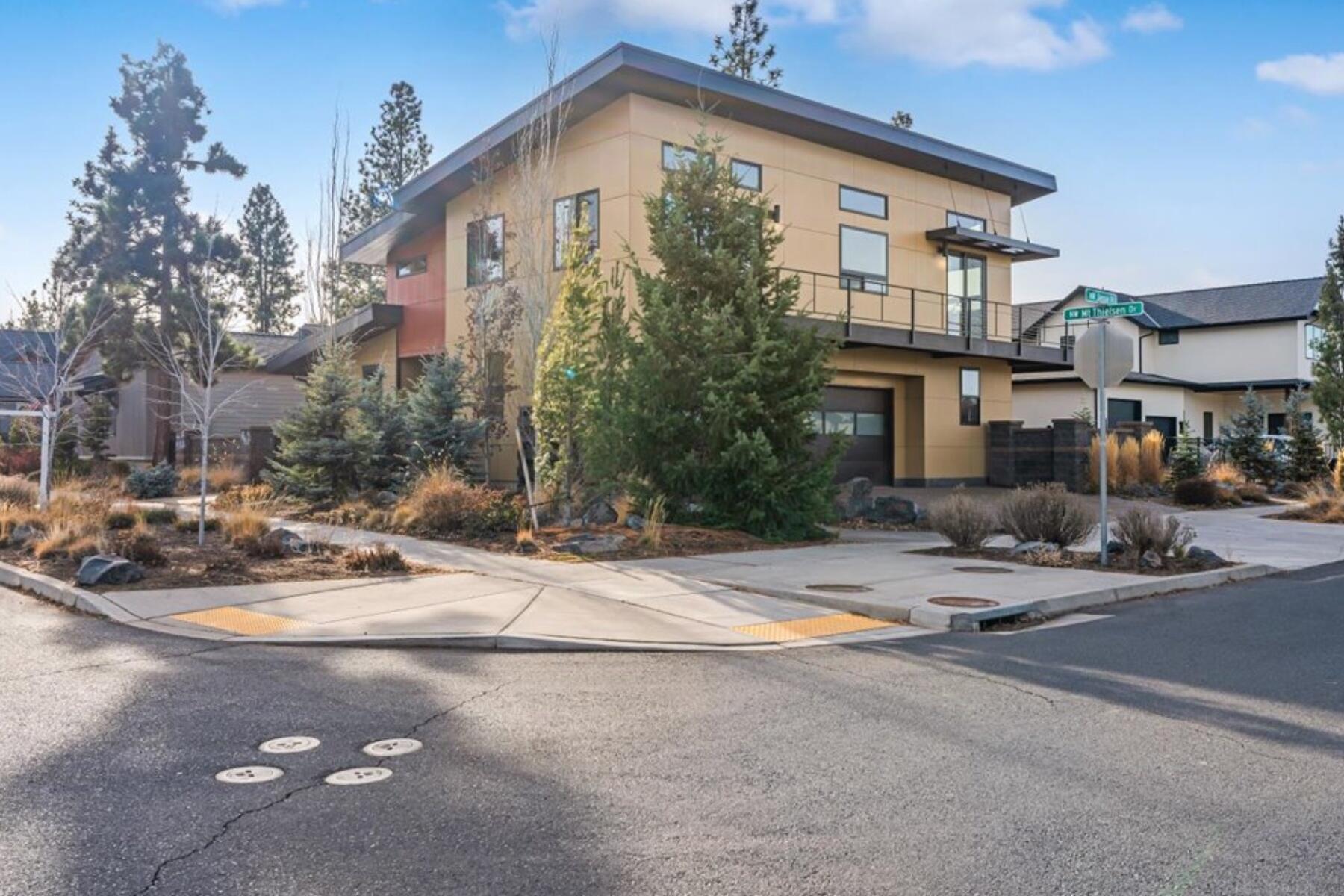 Three Pines Ridge - Residential