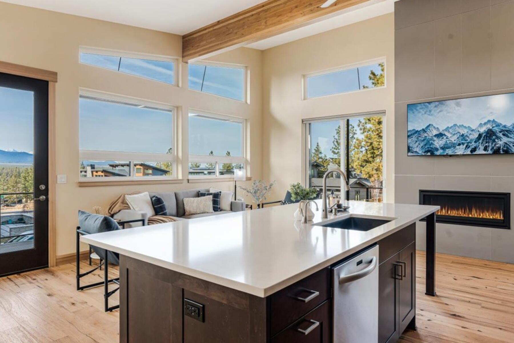 Three Pines Ridge - Residential