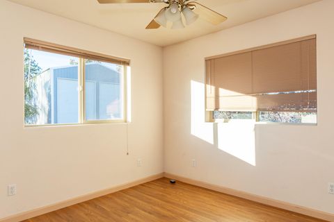 Tiny photo for 8104 Prairie Dog Drive, Bonanza, OR 97623 (MLS # 220211108)