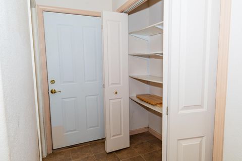 Tiny photo for 8104 Prairie Dog Drive, Bonanza, OR 97623 (MLS # 220211108)