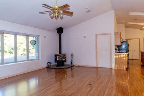 Tiny photo for 8104 Prairie Dog Drive, Bonanza, OR 97623 (MLS # 220211108)